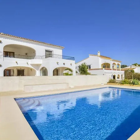 Pilar - Plusholidays Villa Benissa